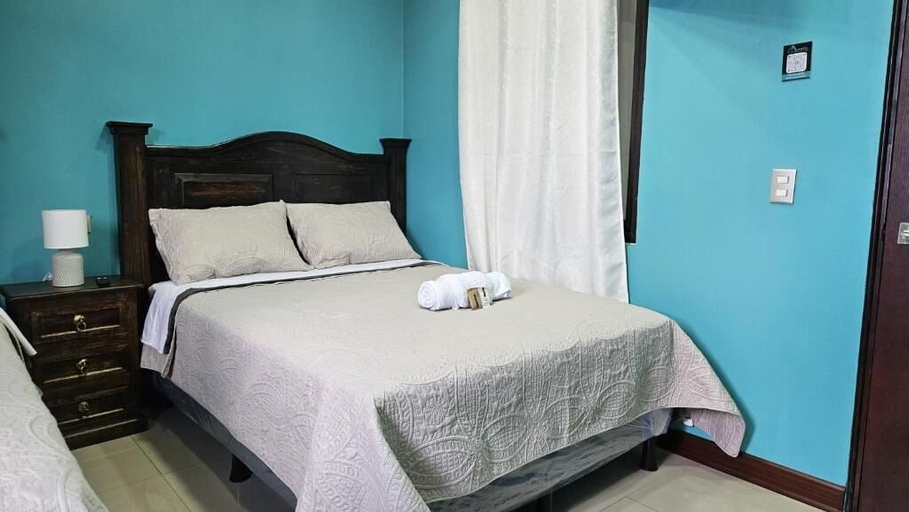 Room 4, Hotel Amanecer Atitlán, San Juan La Laguna