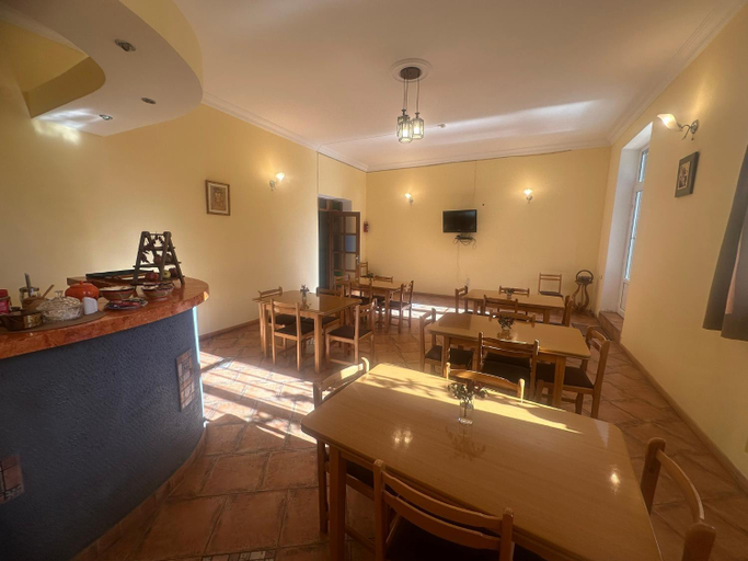 Food & Drinks 5, Noor Dilijan