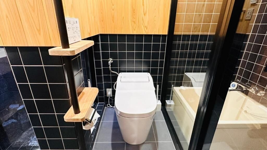 Bathroom 2, Yuharizuki, Kyoto