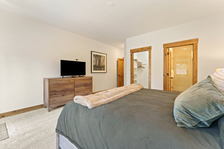 Room 4, 4 Catkin 4 Bedroom Home, Deschutes