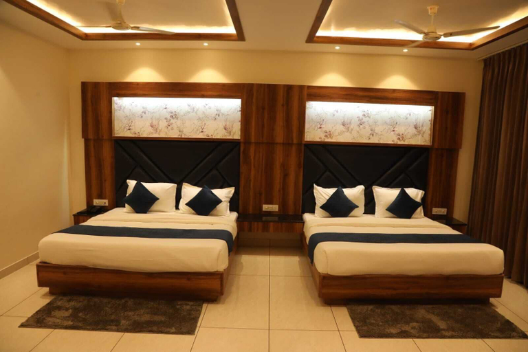 Room 4, Hotel Sahil Suites, Reasi