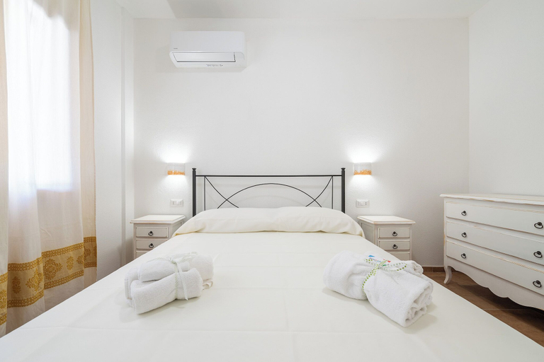 Room 2, AffittaSardegna - Euforbia Complex, Nuoro