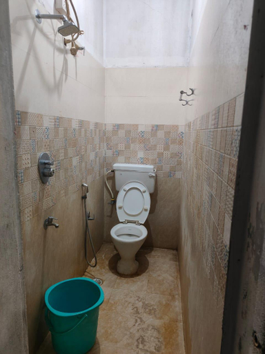 Bathroom, Murugan Guest House, Tiruvannamalai