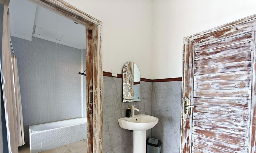 Bathroom 4, Darya Sea View, Klungkung