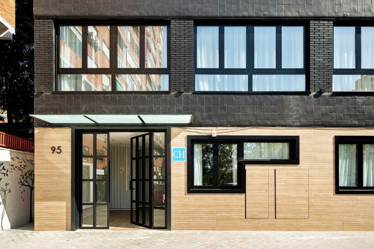 Front of property, Dobo Madrid Betanzos, Madrid