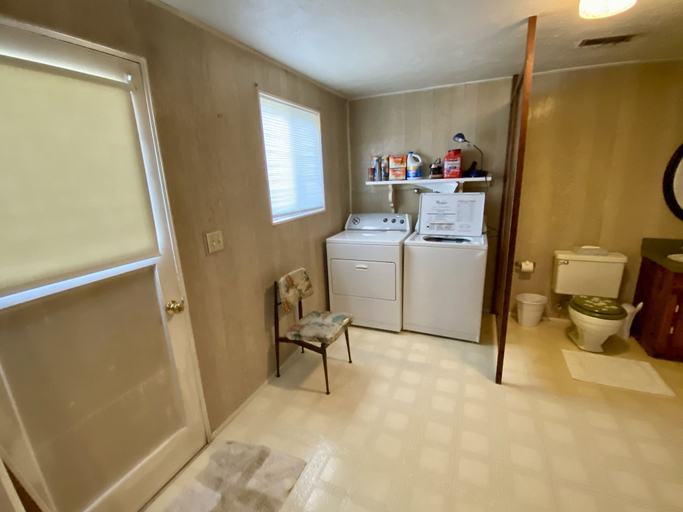 Interior 3, Hollinshead Haven 30 Days Min 3 Bedroom Home by RedAwning, Deschutes