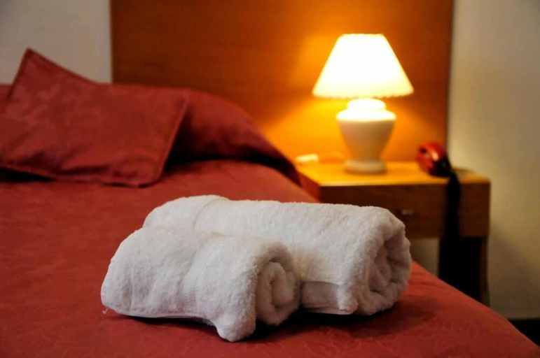Room 2, Almeria Hotel, San Rafael