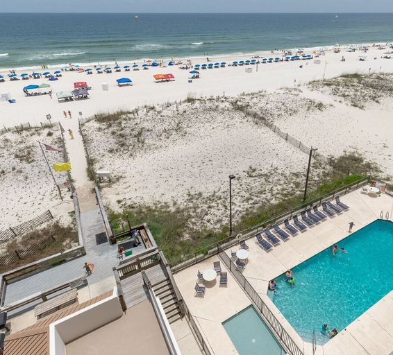 Sport & Beauty 4, Island Winds West by Brett/Robinson Vacations, Baldwin