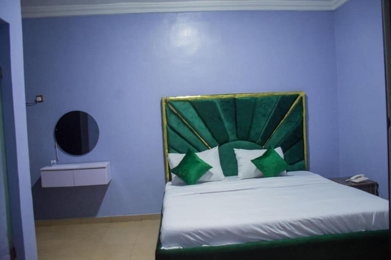 Room 4, Glajosh Hotels, Umuahia North