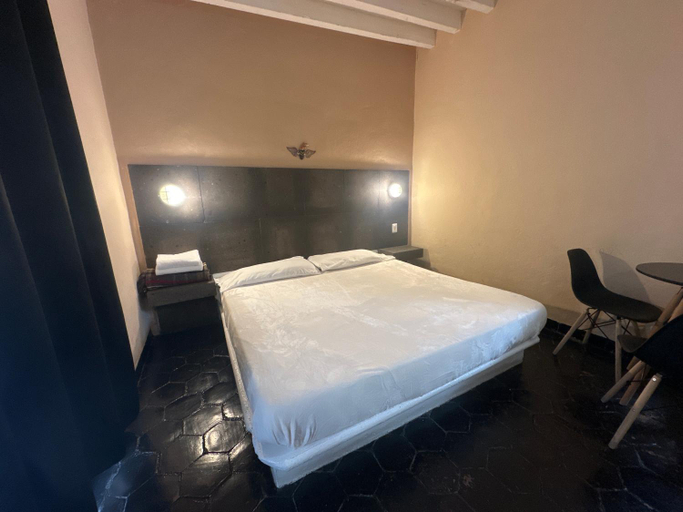 Bedroom 2, La Casa del Mercado, Allende