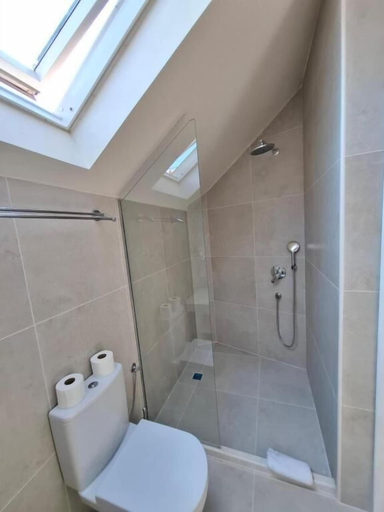 Bathroom 3, Filip Deluxe Rooms