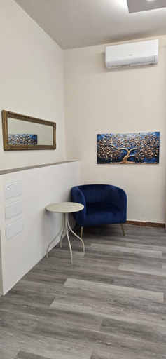 Others 5, Glint House Prestige, Roma