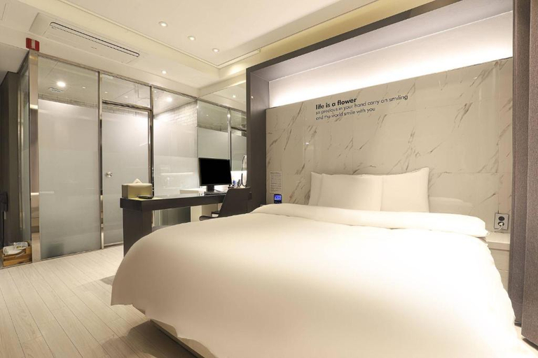 Bedroom 2, Hotel Oscar Seomunmarket, Buk