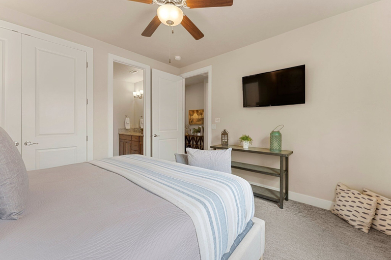 Bedroom 3, Paintbrush Retreat #65 by RedAwning, Washington