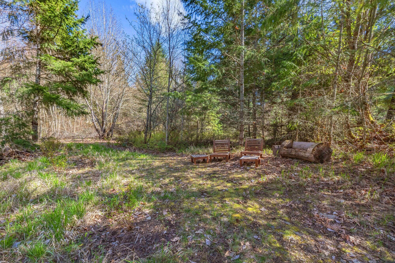Property grounds 5, Neal Creek 2 Bedroom Home by RedAwning, Hood River