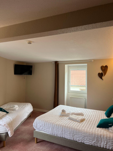 Bedroom 3, Hôtel Restaurant Valneige, Haut-Rhin