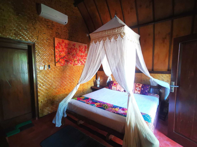 Bedroom 3, Kampung Meno Bungalows, Lombok