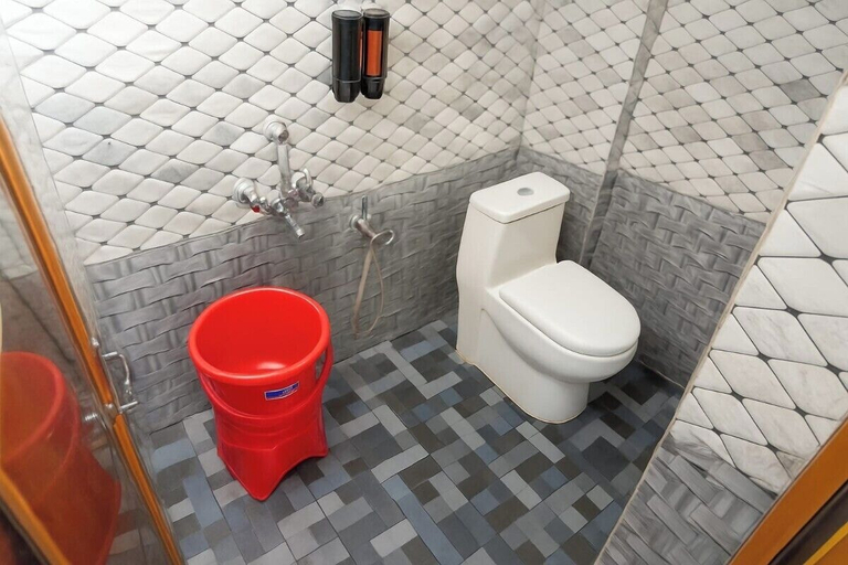 Bathroom 3, Aryan Residency, Uttara Kannada
