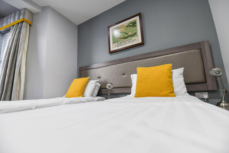 Bedroom 2, Belmont Llandudno, Conwy