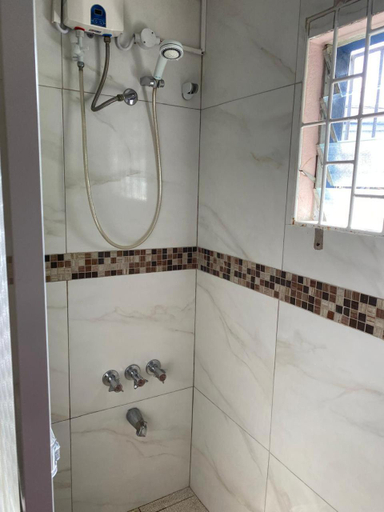 Bathroom, GranAnn's Place