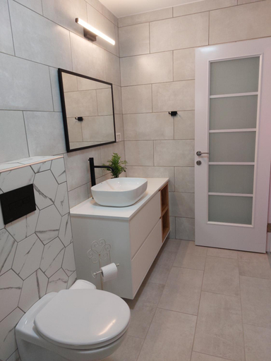 Bathroom 3, Lishansky Since 1936, Marjaayoun