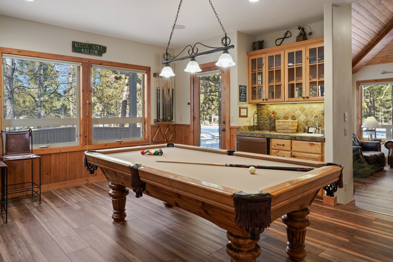 Game room 2, 11 Vine Maple 5 Bedroom Home by RedAwning, Deschutes