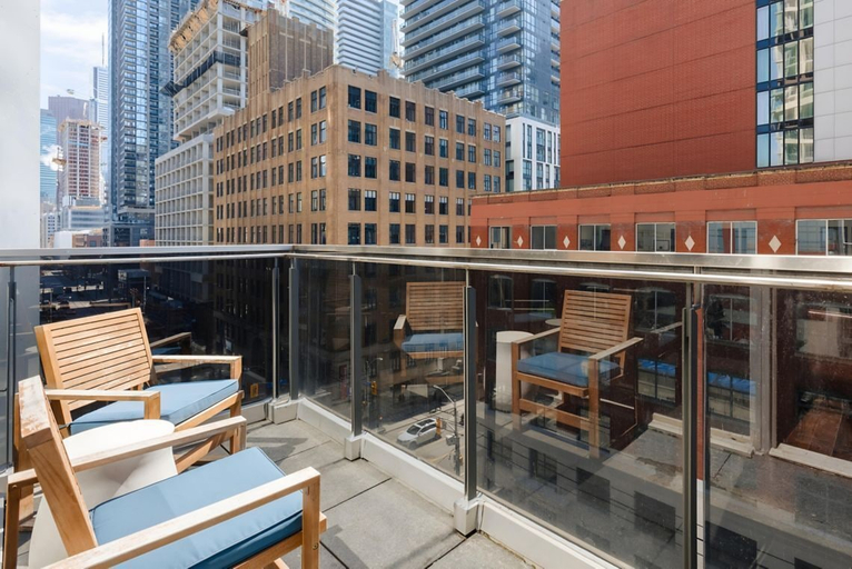 Balcony 3, Nester Finn Entertainment District, Toronto