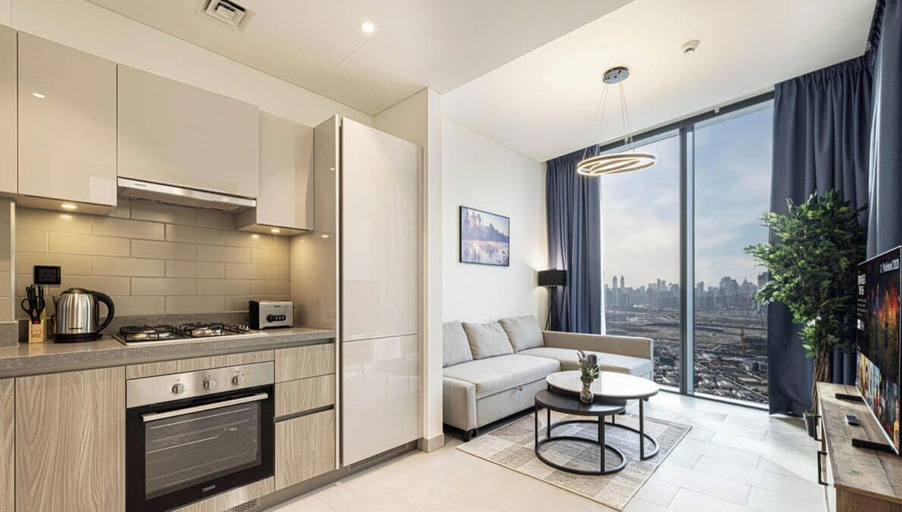 Private kitchen 2, Manzil - Luxury 1BR with Skyline Views, Dubai