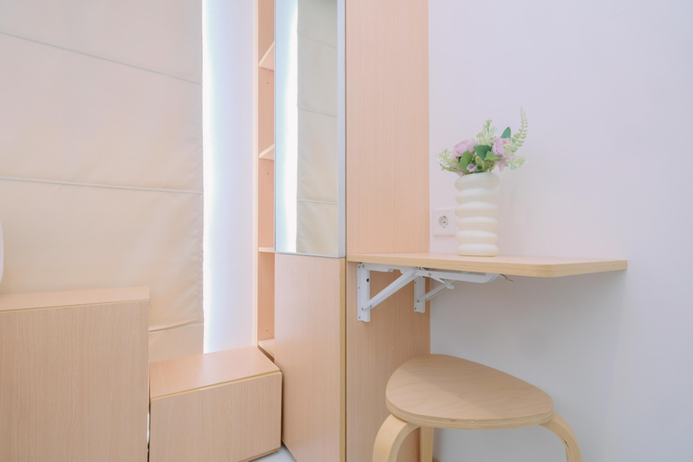 Facility 5, Compact and Stylish 2BR near NICE at Tokyo Riverside PIK 2 Apartment By Travelio, Tangerang
