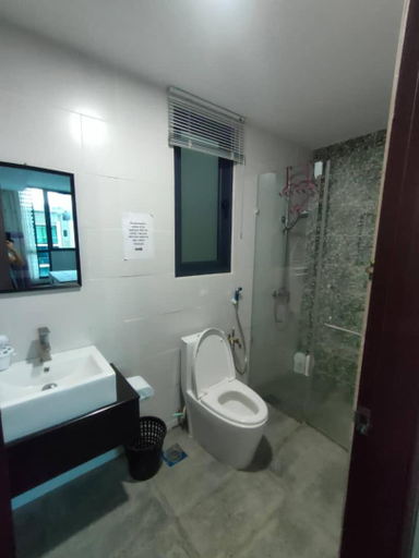 Bathroom 3, DS Vivacitymall Jazz Suite 0810, Kuching