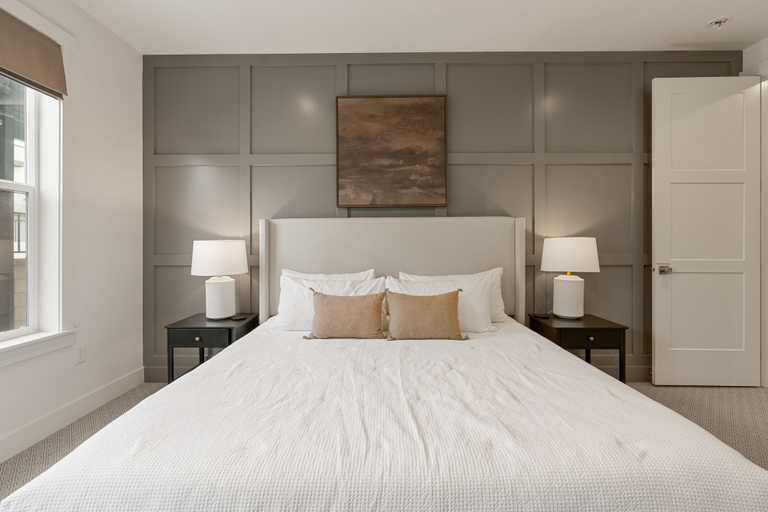 Room 2, Casa Sol 4 Bedroom Townhouse, Washington