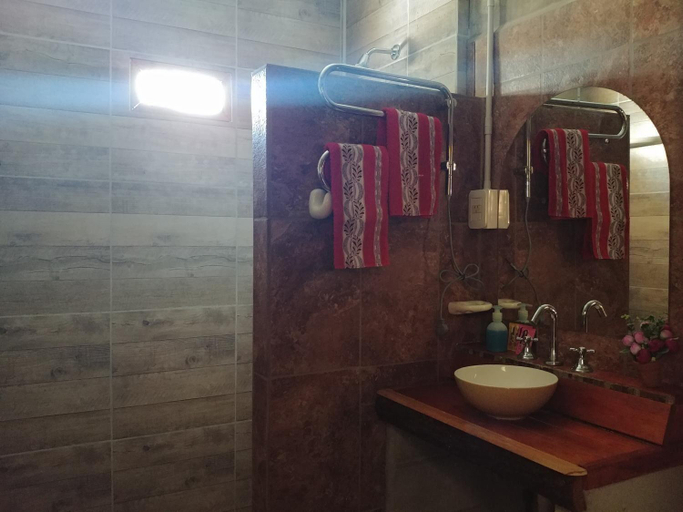 Bathroom 3, Nelumbo Petit Chalet, San Rafael