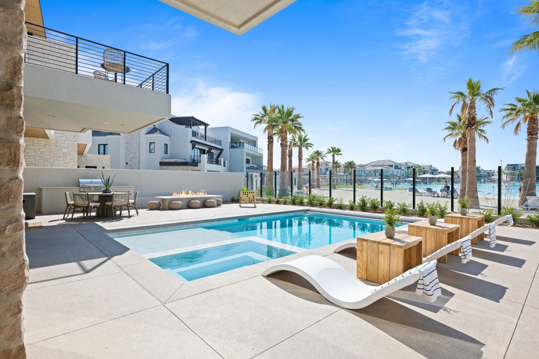 Pool 2, Lagoon Life Beach House 7 Bedroom Home, Washington