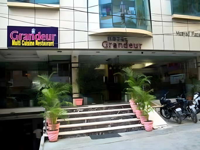 Exterior & Views 2, Hotel Grandeur, Ranga Reddy
