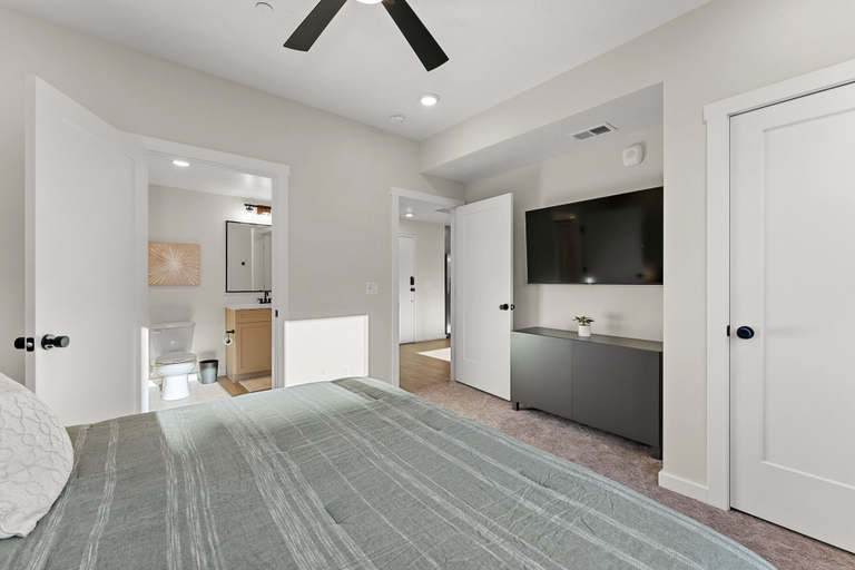 Room 3, Desert Sand Retreat 2 Bedroom Condo, Washington