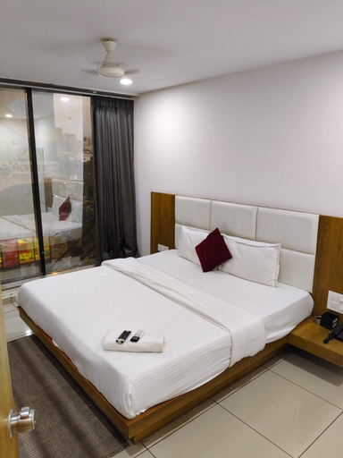 Bedroom, Hotel secure 247 inn, Surat