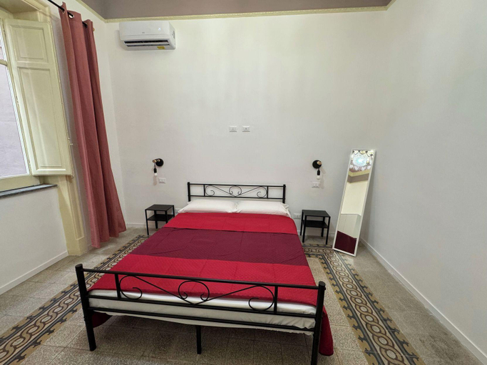 Bedroom 5, Caltur B&B, Palermo