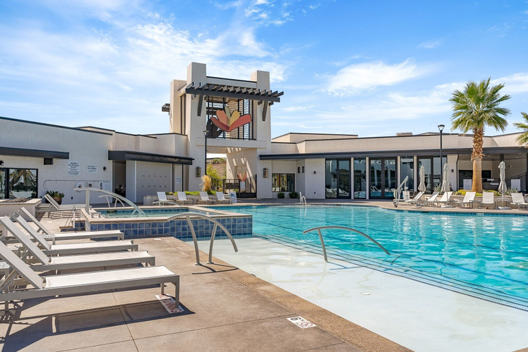 Pool 5, Chasing Sunsets 2 Bedroom Condo, Washington