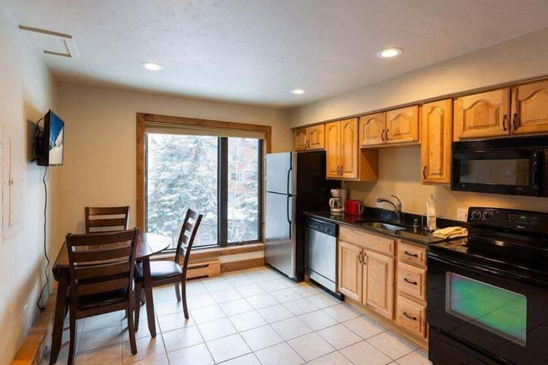 Private kitchen, Breakaway West Studio Condo with Pool and Hot Tubs by RedAwning, Eagle