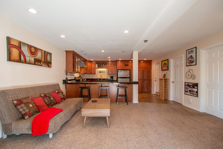 Living area 2, Northern Daylights 1 Bedroom Home by RedAwning, Klickitat