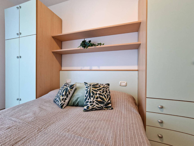 Bedroom 2, Apartment for 6 people next to the seaside - By Beahost Rentals, Venezia