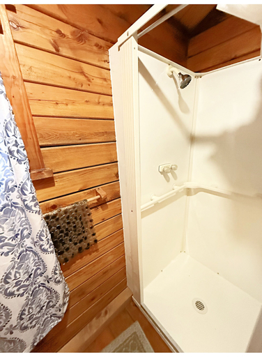 Bathroom 4, Pittsburgh Roaring Run RV Resort, Westmoreland