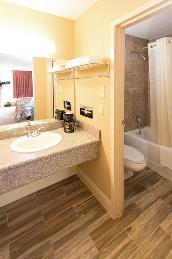Bathroom 5, Audubon Inn, West Baton Rouge