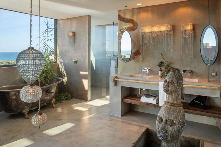 Bathroom 4, Areias do Seixo, Torres Vedras