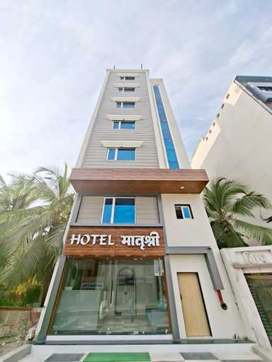 Entrance 4, Matrushree Hotels - Near Shree Dwarkadhish Temple, Devbhumi Dwarka