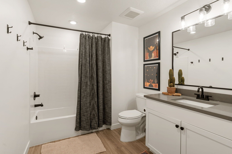 Bathroom 2, Mane Stay At Terra 3 Bedroom Condo, Washington