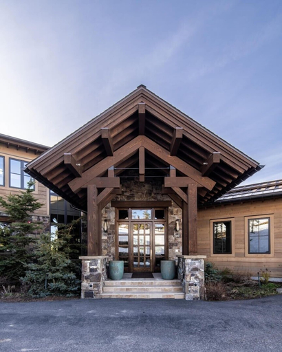 Exterior 4, 7 Renegade Rd 6 Bedroom Home by Moonlight Basin Lodging, Madison