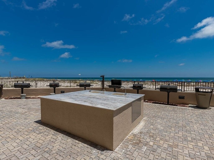 Terrace/patio 3, Phoenix X by Brett Robinson Vacations, Escambia