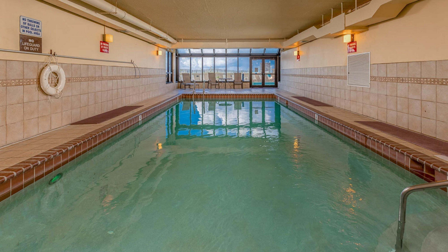 Pool 2, Phoenix IV by Brett Robinson Vacations, Baldwin