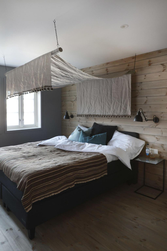 Bedroom 2, Solsiden Brygge Rorbuer, Vestvågøy
